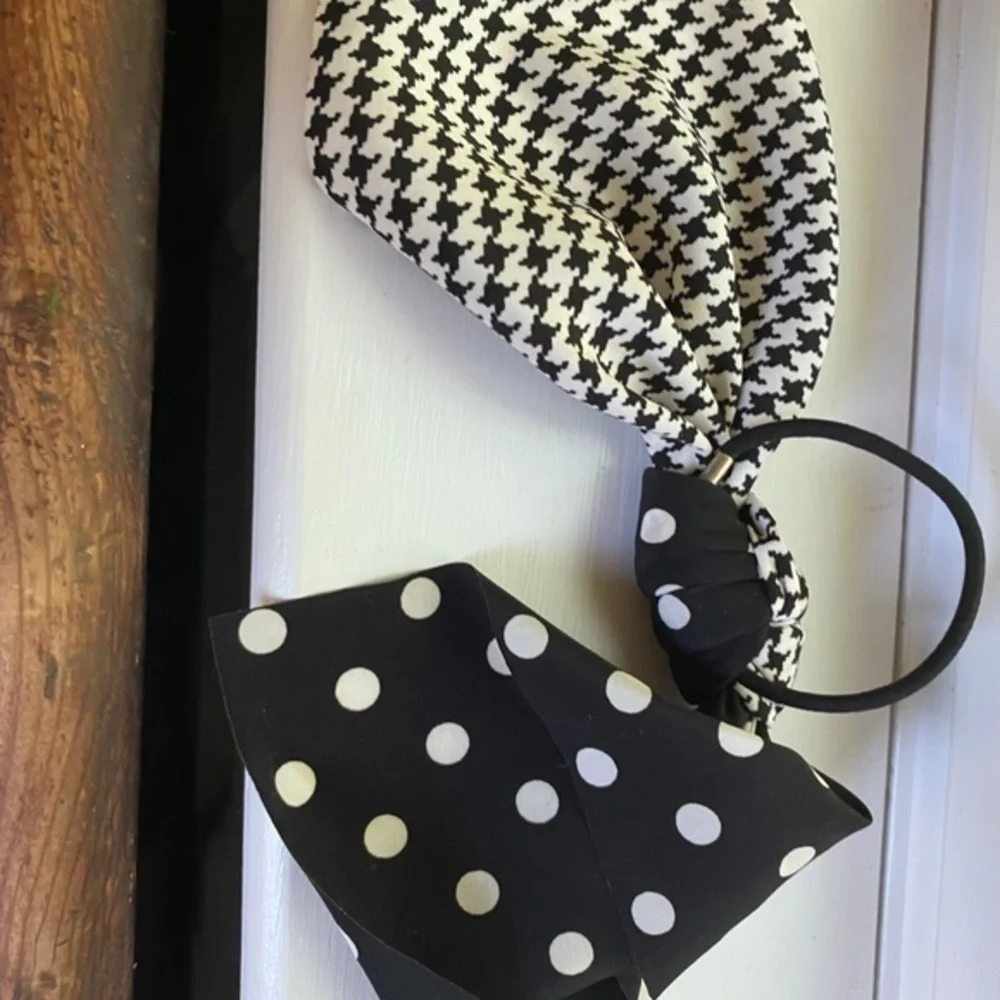 Anthropologie Black Pony Tail Hair Bow